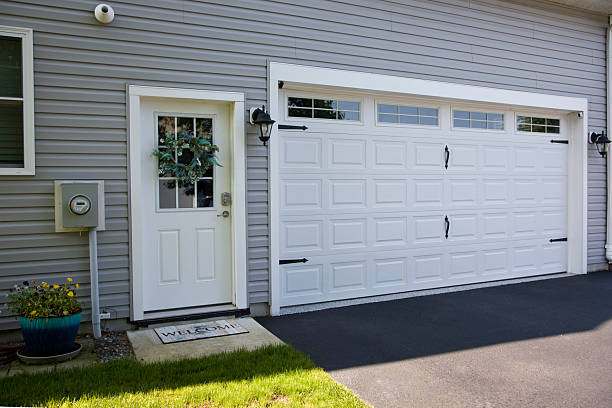 24/7 Emergency Garage Door Panel Replacement experts in Bullock County County, AL